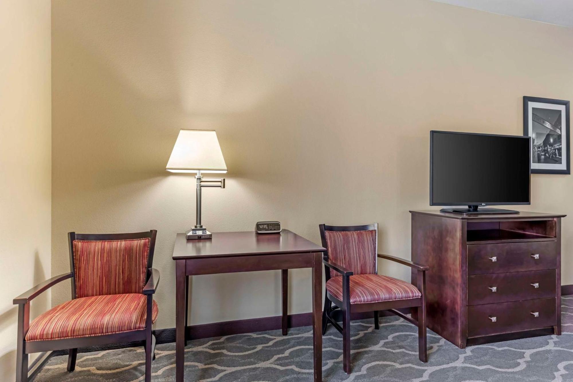 Best Western Plus Burleson Inn & Suites Exterior foto