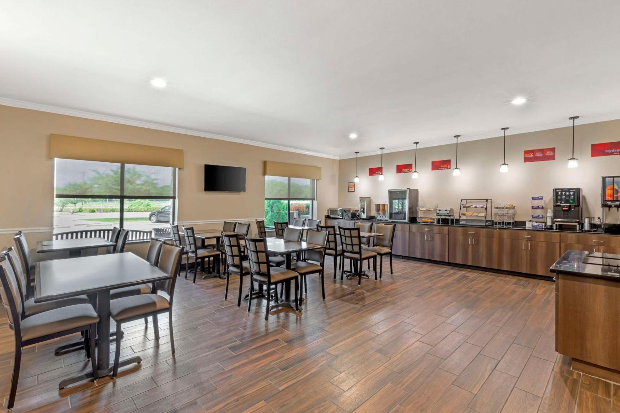 Best Western Plus Burleson Inn & Suites Exterior foto